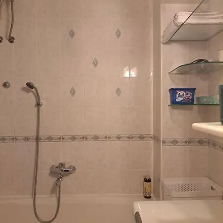 Emaus Garden - Center & 2 Bth شقة *