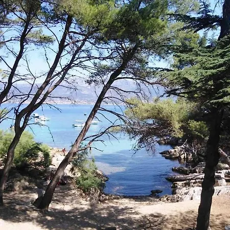 Emaus Garden - Center & 2 Bth سبليت