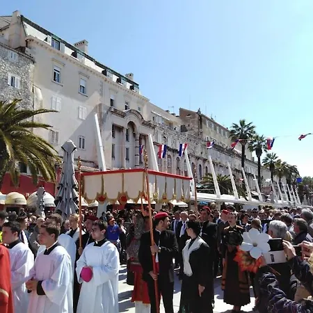 شقة Emaus Garden - Center & 2 Bth