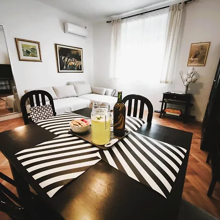 Emaus Garden - Center & 2 Bth Apartament