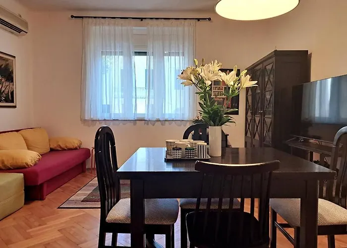 Emaus Garden - Center & 2 Bth Appartamento *