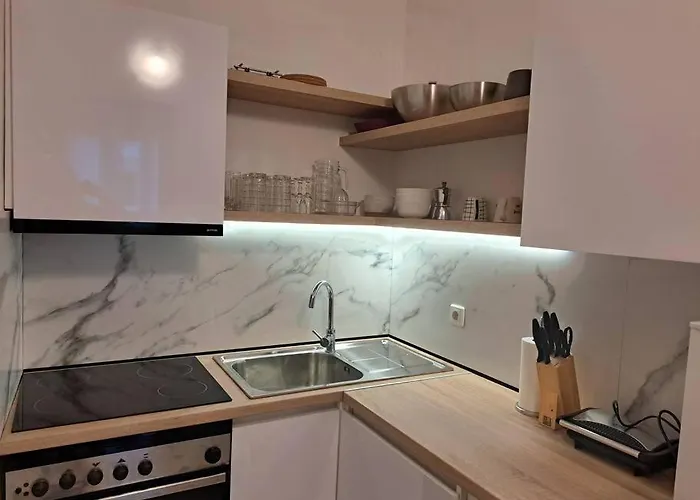 Emaus Garden - Center & 2 Bth Appartamento