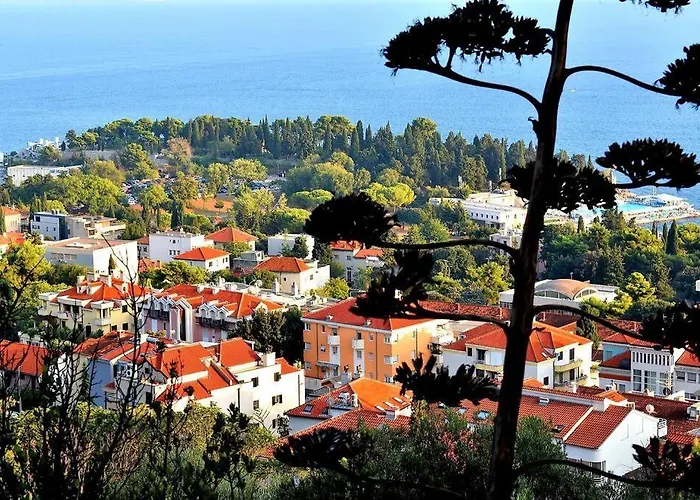 Appartamento Emaus Garden - Center & 2 Bth