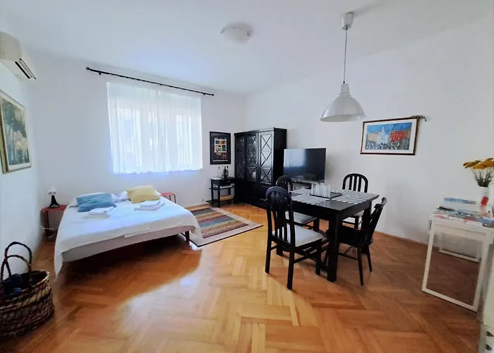 Emaus Garden - Center & 2 Bth Appartamento